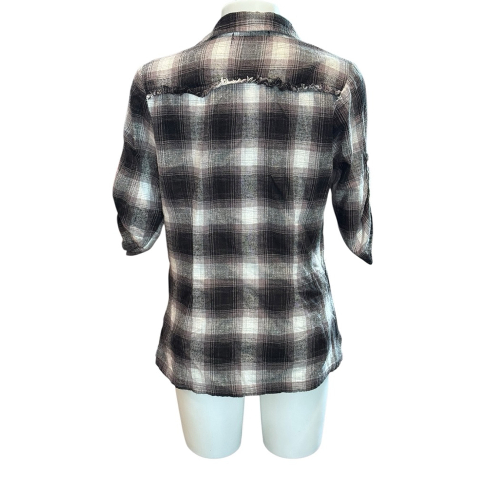 Women's Almost Famous Plaid Button Down Shirt L Black White guc - Picture 3 of 7
